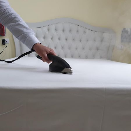 Fly In The World B&B Fiumicino Bagian luar foto