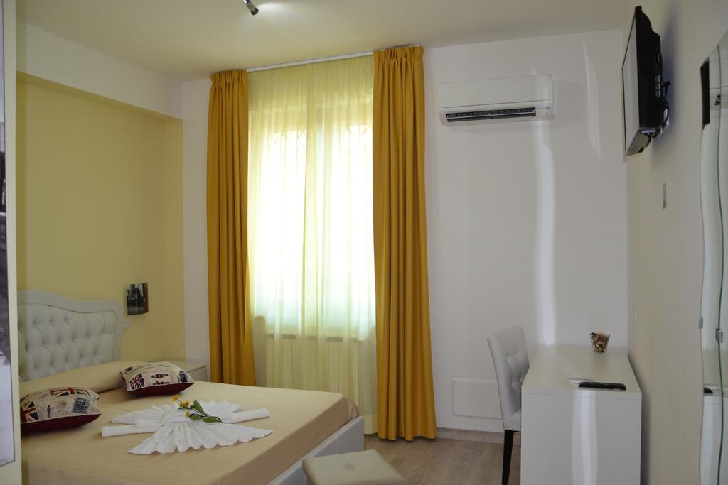 Fly In The World B&B Fiumicino Ruang foto