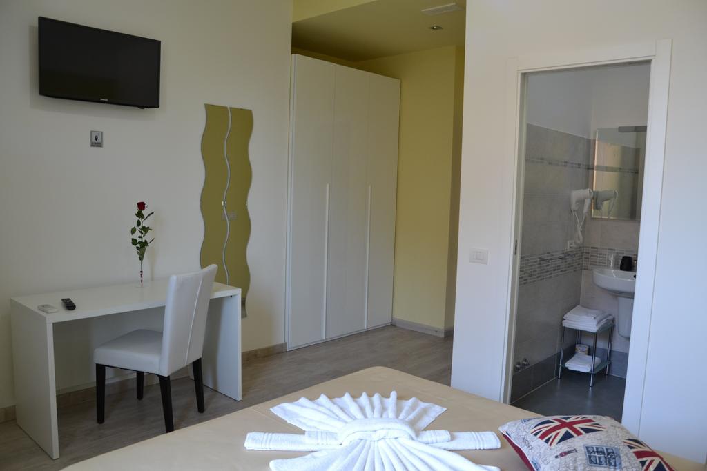 Fly In The World B&B Fiumicino Ruang foto