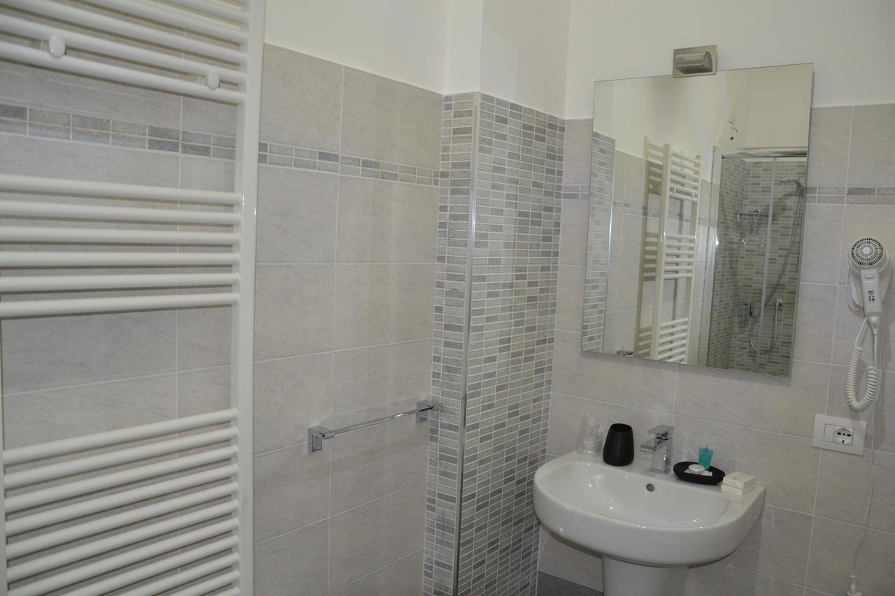 Fly In The World B&B Fiumicino Bagian luar foto