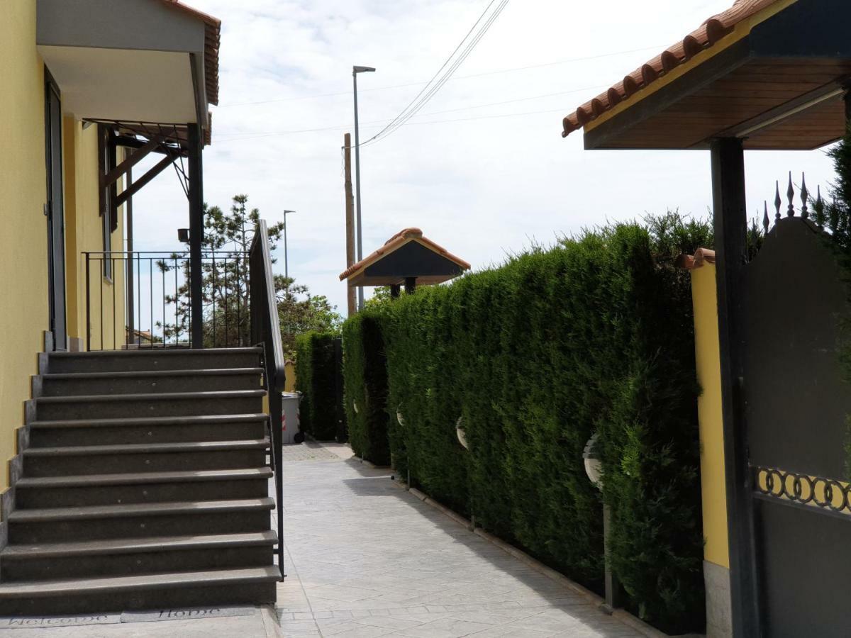 Fly In The World B&B Fiumicino Bagian luar foto