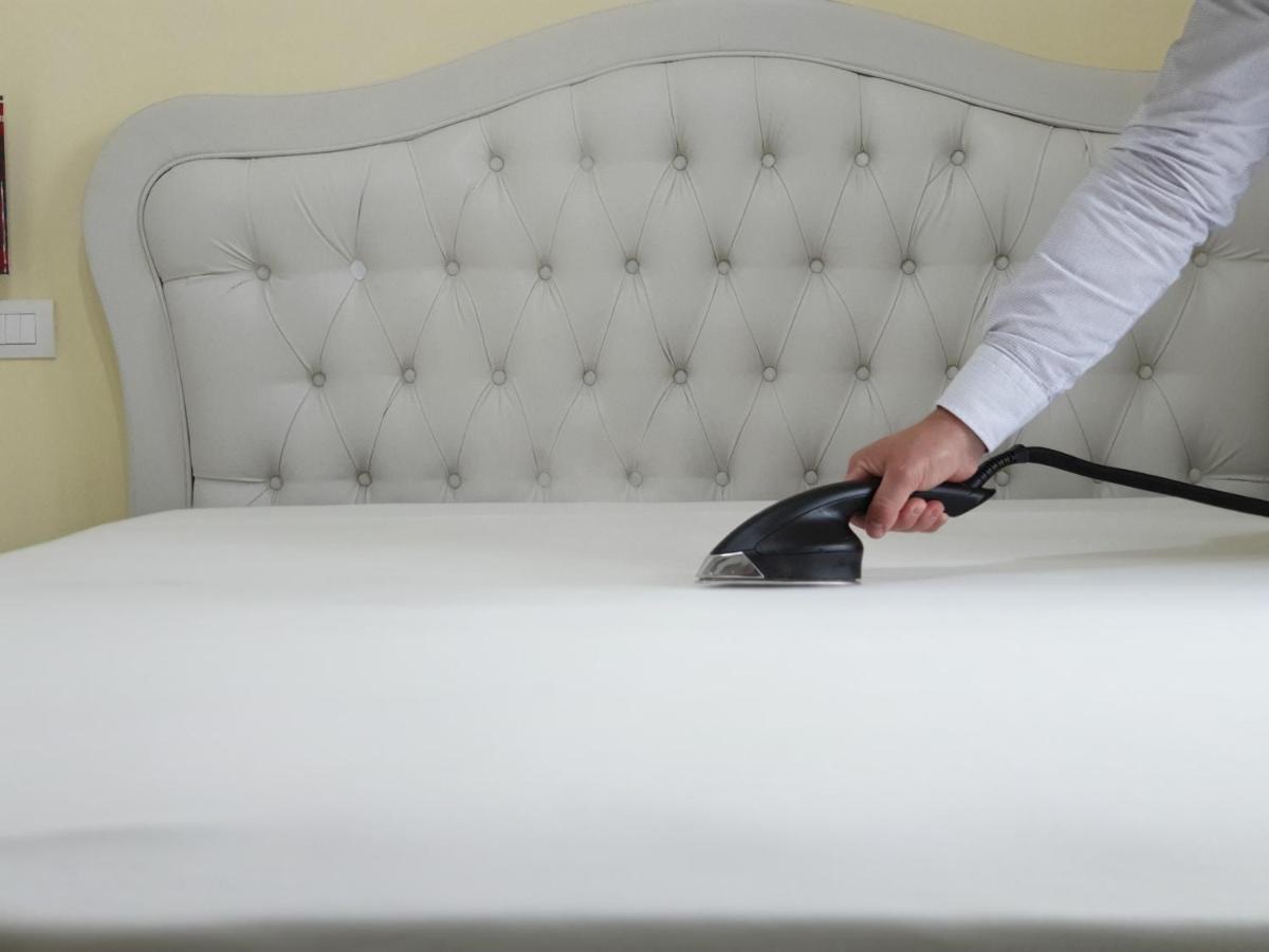 Fly In The World B&B Fiumicino Bagian luar foto